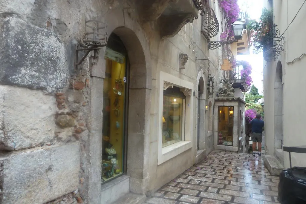 Casa Vico Romano 2 Apartment Taormina Italy