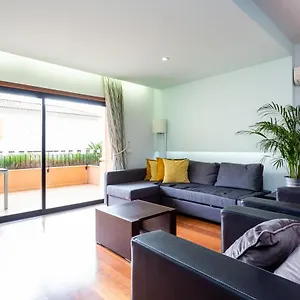 spacious-2-bedroom-apartment-baa-da-luz.hotelaalgarve.com/